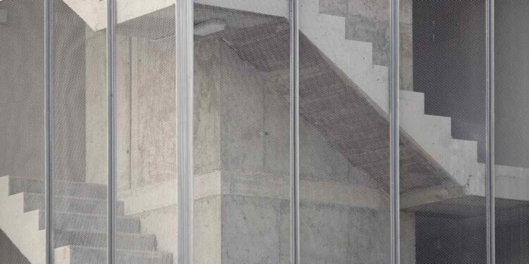 Scale con gabbia: requisiti dimensionali minimi secondo la norma UNI