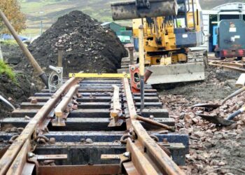 Come procede il rinnovo delle ferrovie in Sicilia?