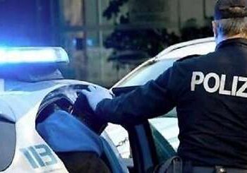 Messina: voleva soldi per alcol e droga, arrestato per violenze ed estorsioni