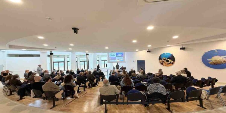 Piano Mare: Sicilia, il 70% vive sulle coste. Ortigia al centro della sfida tra clima e sviluppo