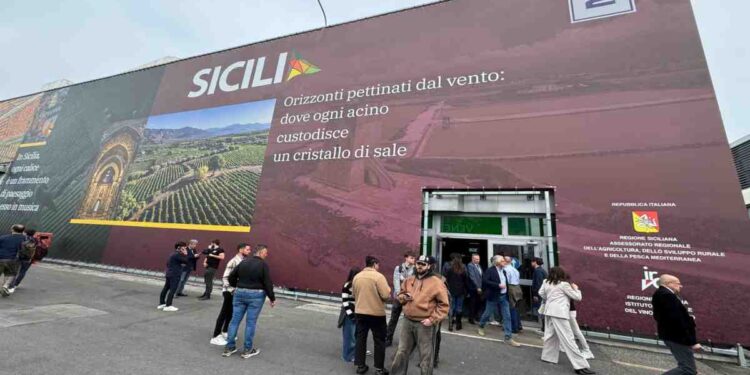 Vinitaly, la Sicilia del bio “è il polmone ecologico d’Italia”